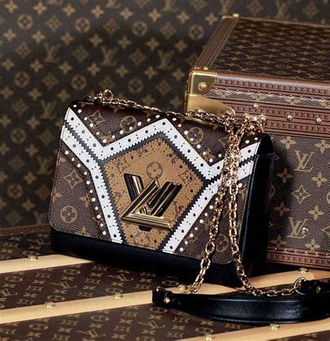 louis vuitton brand elements